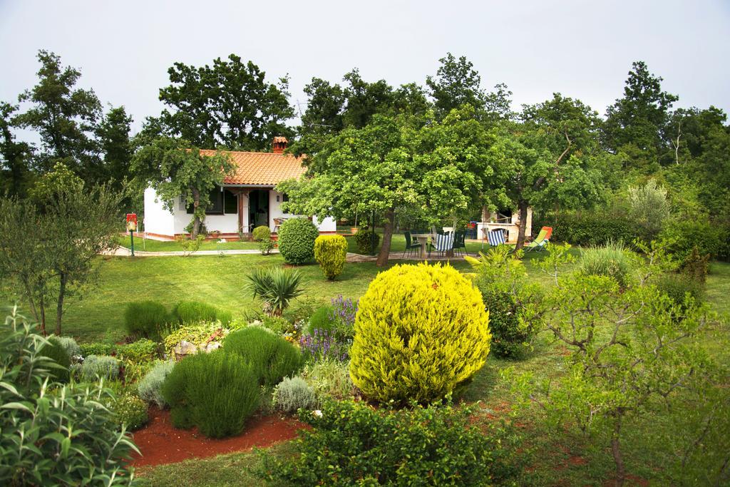 Holiday Home Sergo Πόρετς Εξωτερικό φωτογραφία