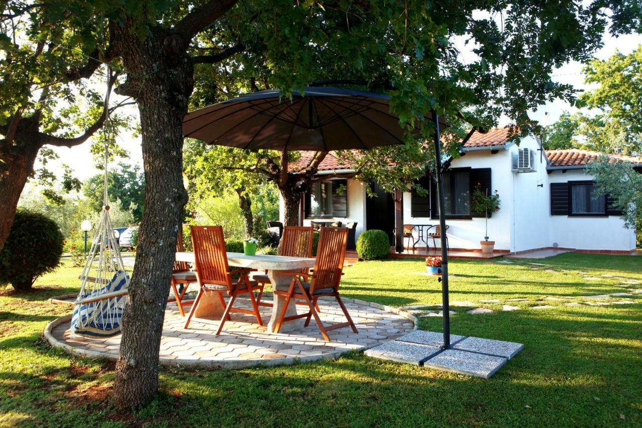 Holiday Home Sergo Πόρετς Εξωτερικό φωτογραφία