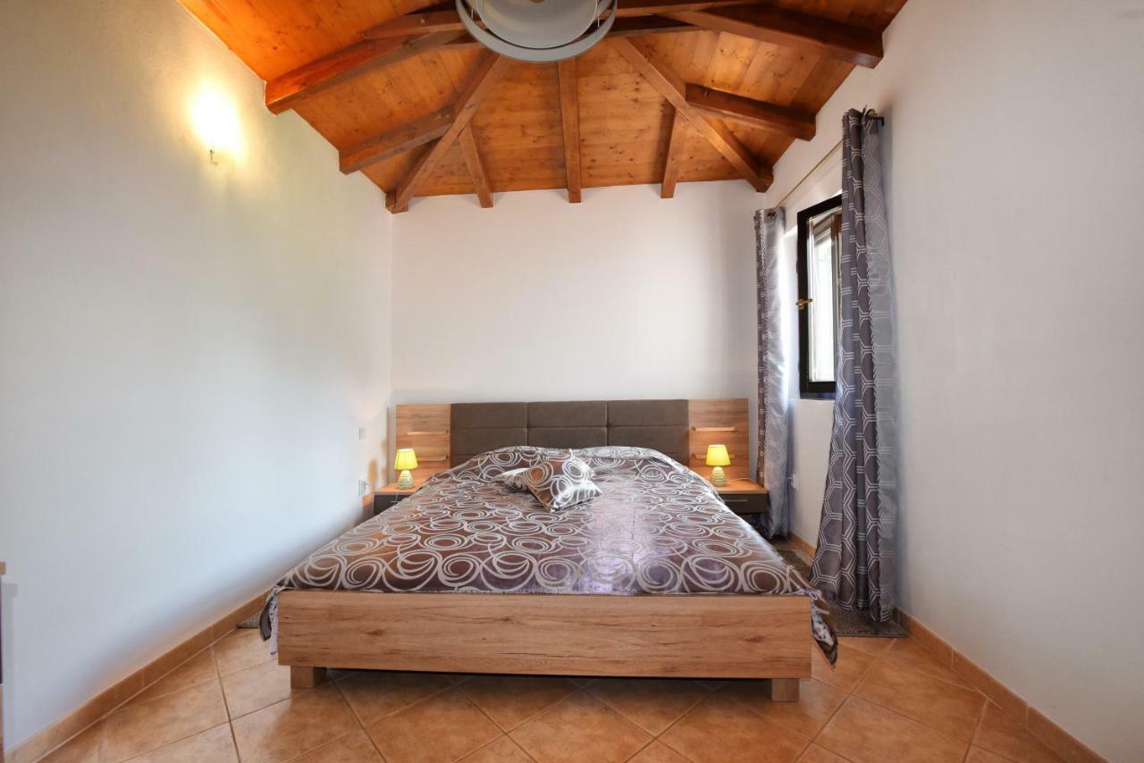Holiday Home Sergo Πόρετς Εξωτερικό φωτογραφία