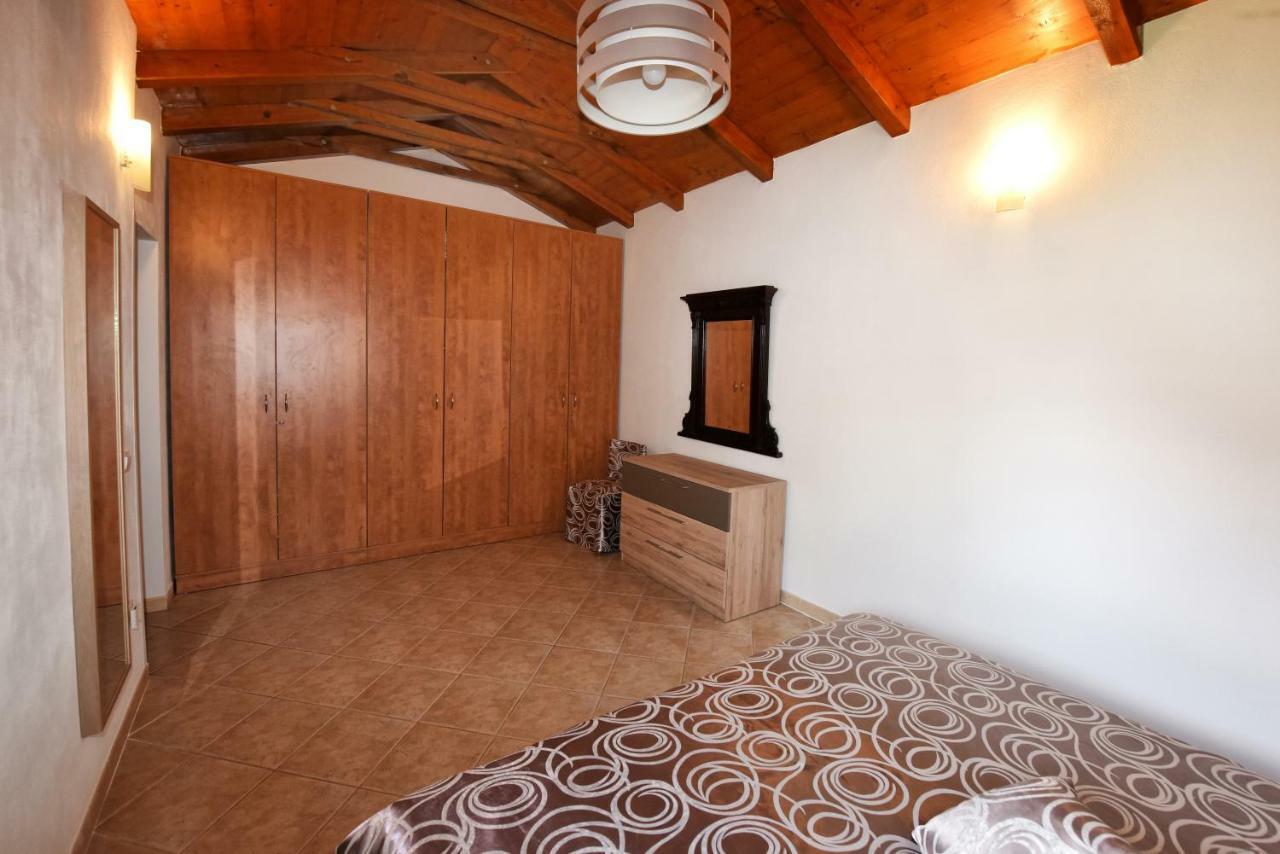 Holiday Home Sergo Πόρετς Εξωτερικό φωτογραφία
