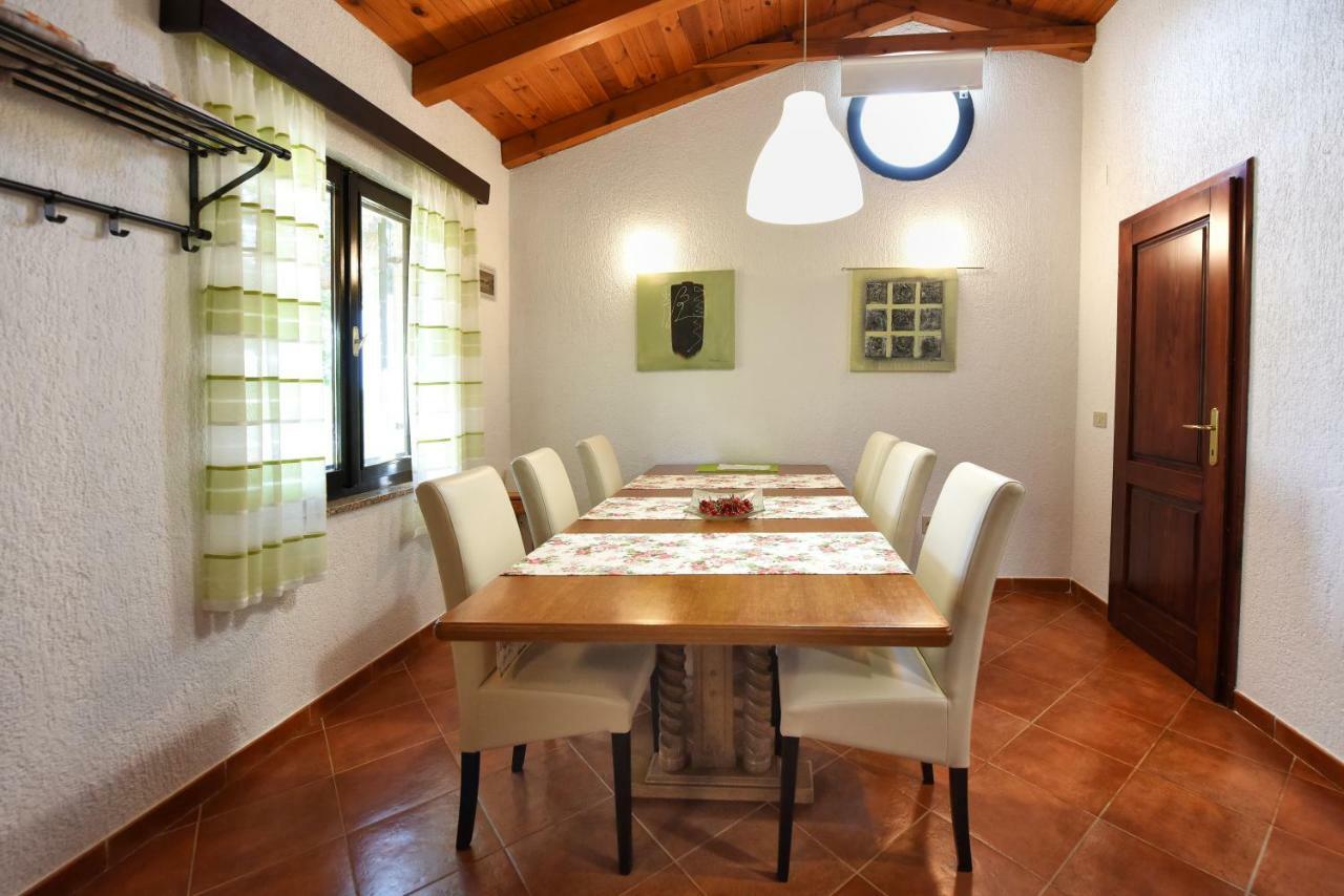 Holiday Home Sergo Πόρετς Εξωτερικό φωτογραφία