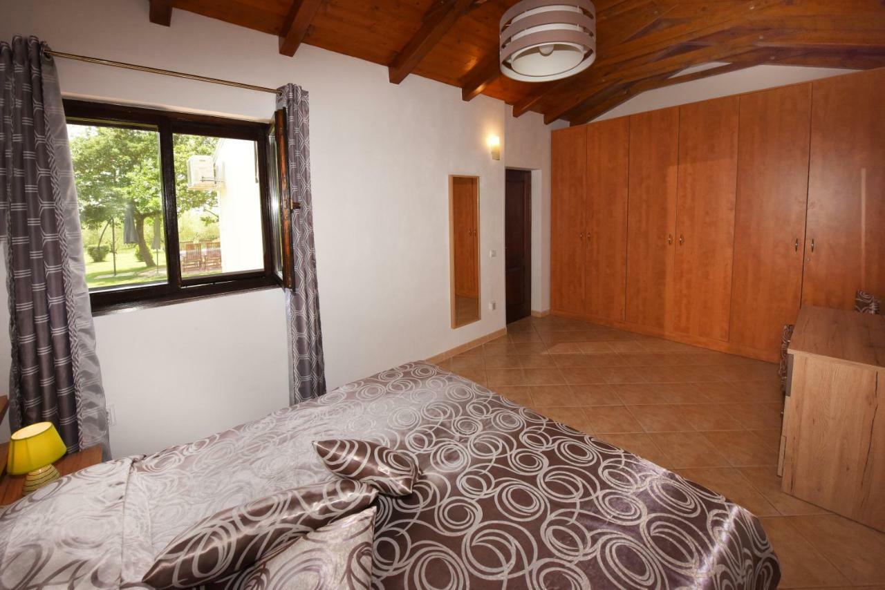 Holiday Home Sergo Πόρετς Εξωτερικό φωτογραφία