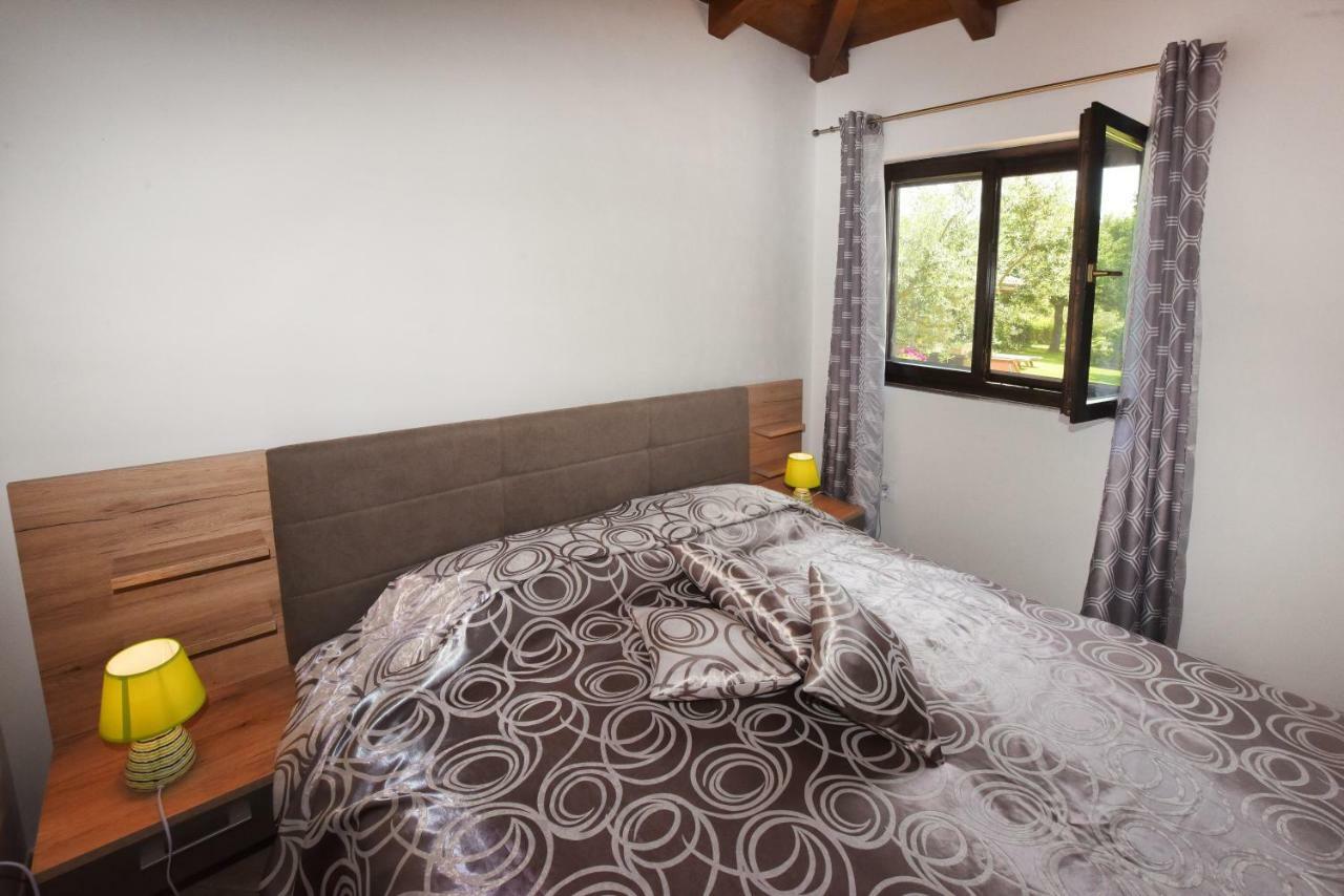 Holiday Home Sergo Πόρετς Εξωτερικό φωτογραφία