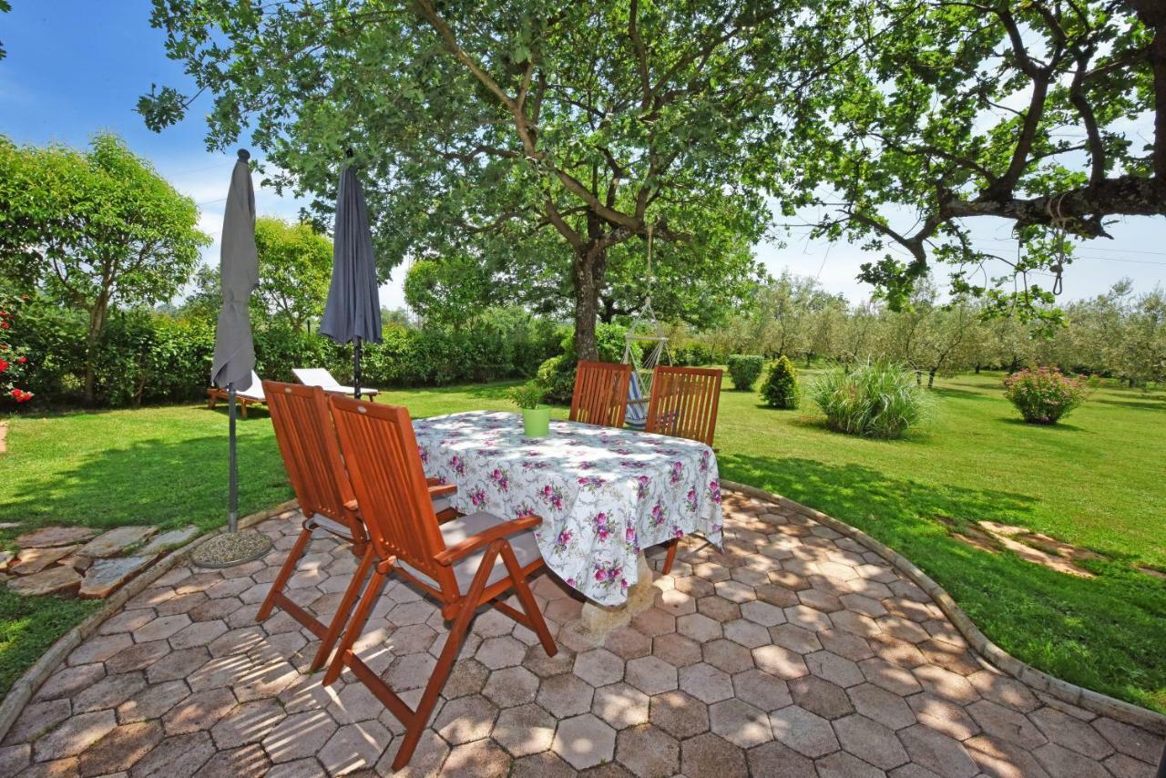 Holiday Home Sergo Πόρετς Εξωτερικό φωτογραφία