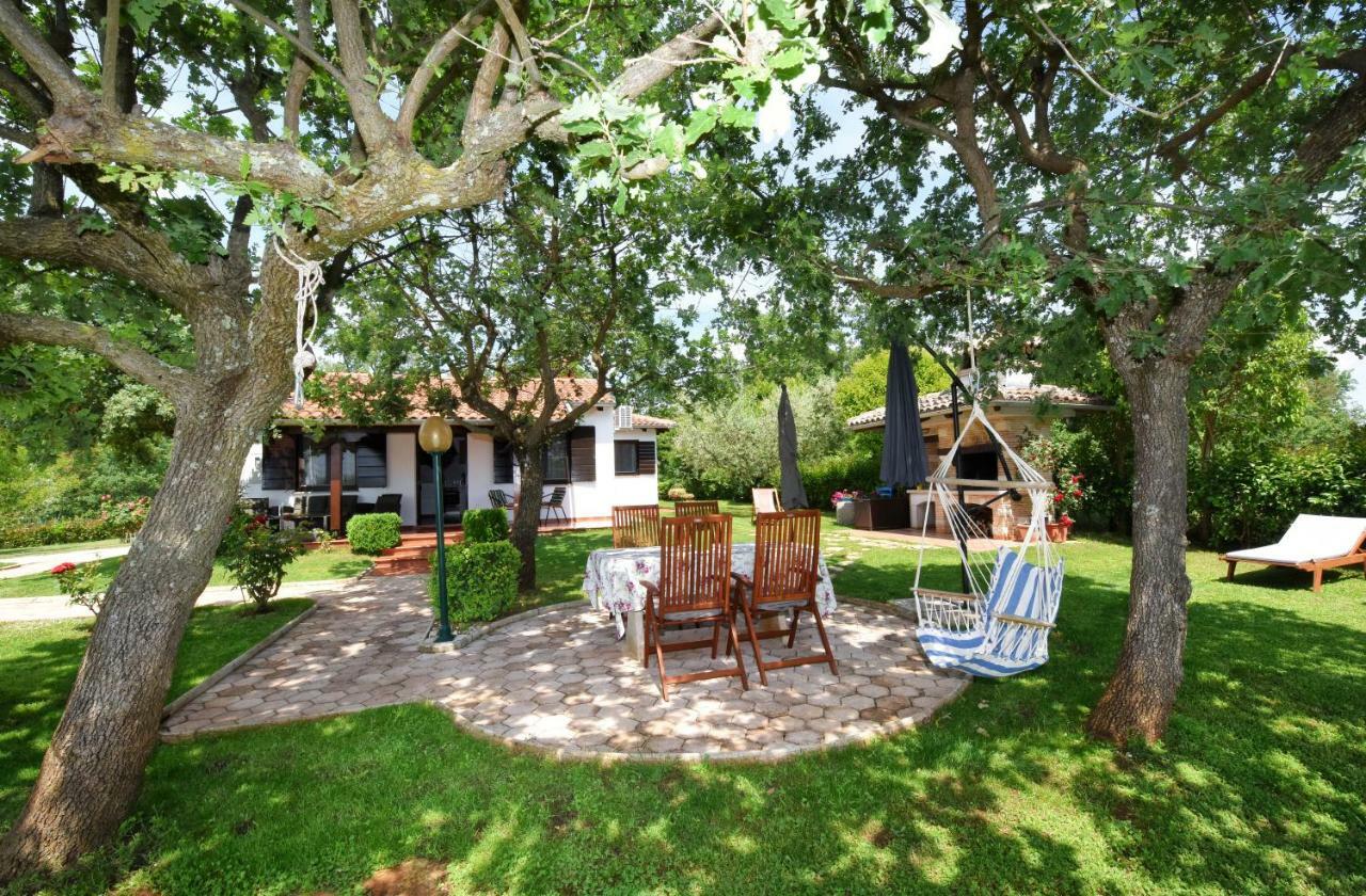 Holiday Home Sergo Πόρετς Εξωτερικό φωτογραφία