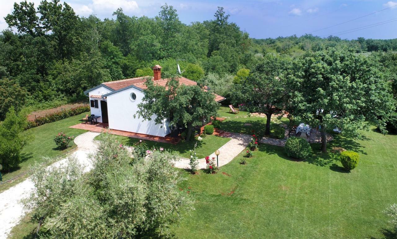 Holiday Home Sergo Πόρετς Εξωτερικό φωτογραφία