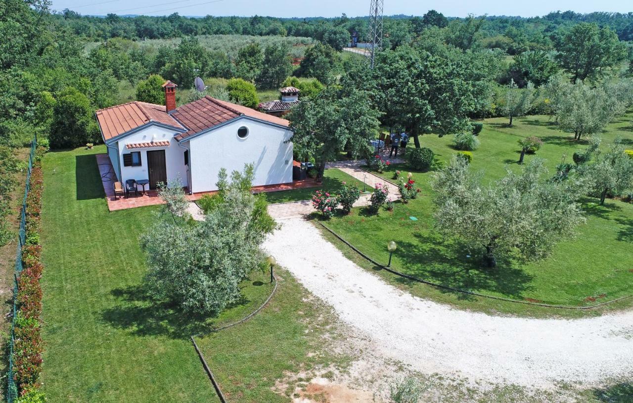 Holiday Home Sergo Πόρετς Εξωτερικό φωτογραφία